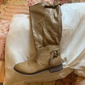 tan boots